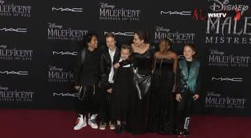 Angelina com os filhos na estreia de Malévola 2.  Crédito: Reprodução/Instagram - Reprodução/YouTube