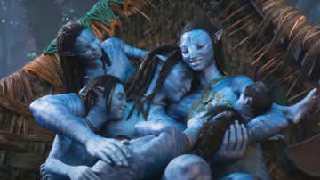 James Cameron buscou inspiração na importância da família para os brasileiros para abordar o tema em "Avatar - O Caminho da Água" - Reprodução: 20th Century Studios Brasil