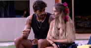 Guilherme e Gabi em conversa no jardim - Reprodução/Rede Globo