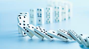 Você sabe como surgiu e qual é a história do jogo de dominó? - Reprodução/Getty Images