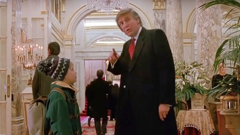 Donald Trump com Macaulay Culkin em Esqueceram de Mim 2 - Youtube