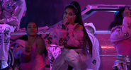 Ariana Grande apresentando '7 Rings' no Billboard Music Awards 2019. - Reprodução/VEVO