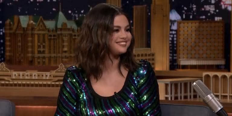 Selena Gomez no 'The Tonight Show Starring Jimmy Fallon'. - Reprodução