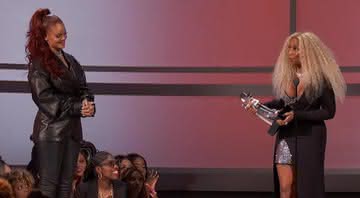 Rihanna e Mary J. Blige no BET Awards 2019 - Divulgação Youtube