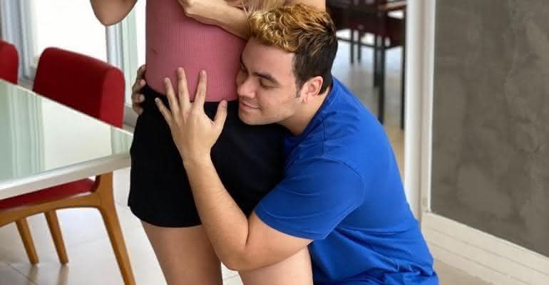 Youtuber Luccas Neto anunciou que a namorada, Jessica Diehl, está grávida do primeiro filho do casal - luccasneto/Instagram