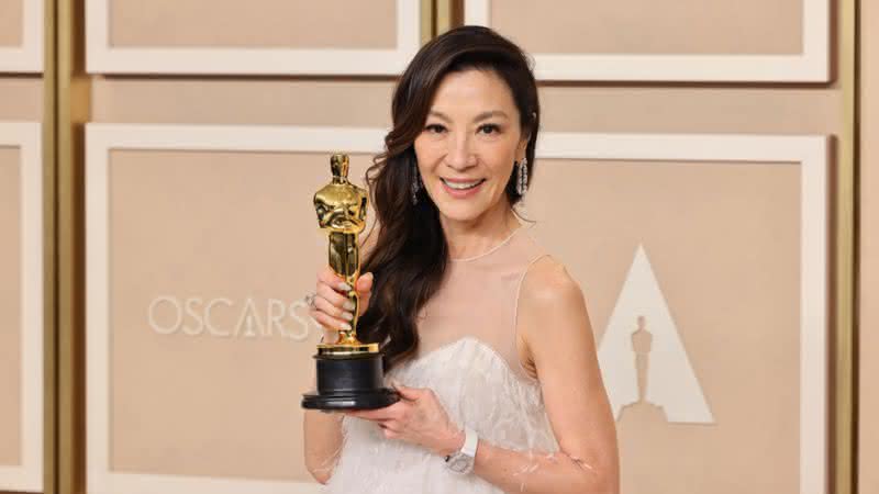 Michelle Yeoh é a primeira mulher não-branca a ganhar o Oscar de Melhor Atriz - Rodin Eckenroth/Getty Images