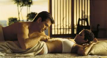 Pierce Brosnan e Halle Berry em cena de 007: Um Novo Dia Para Morrer - Divulgação