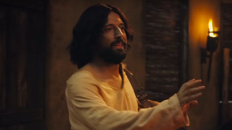Gregório Duviver interpreta Jesus na sátira - Divulgação/Netflix