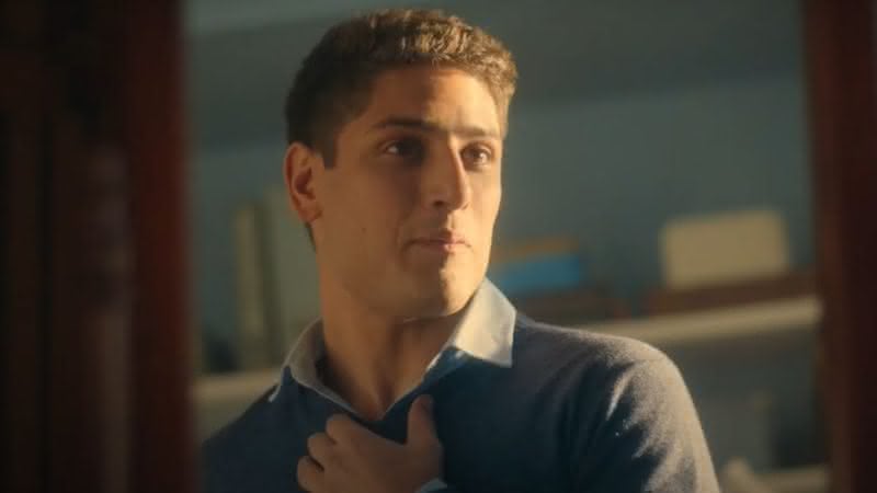 Rapaz tenta se assumir gay para o pai em trailer de "Quem Vai Ficar com Mário?" - Reprodução/Paris Filmes