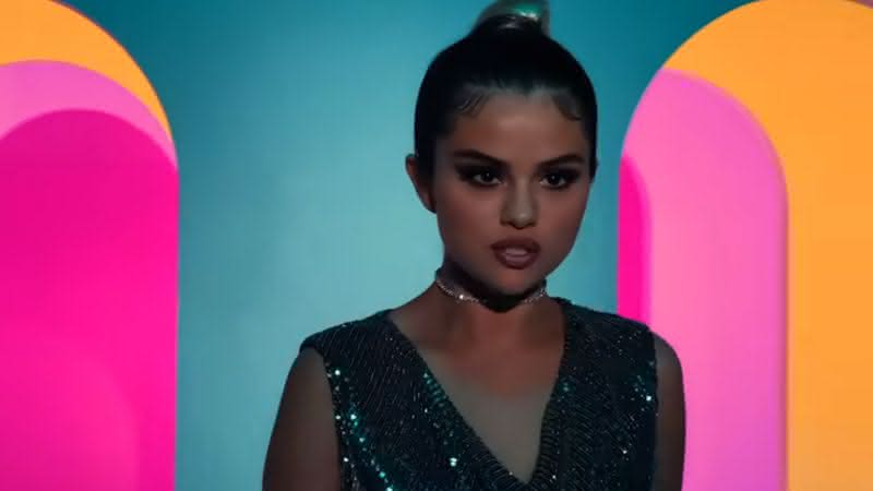Selena Gomez em clipe da música Look at Her Now - Reprodução/Youtube