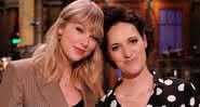 Taylor Swift e Phoebe Waller-Bridge nos bastidores do Saturday Night Live - Reprodução/Twitter
