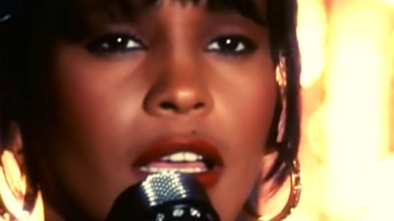 Whitney Houston no clipe de I Will Always Love You - Reprodução/Youtube